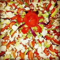 Avocado-Tomaten-Salat mit Feta Avocado-Tomaten-Salat mit Feta